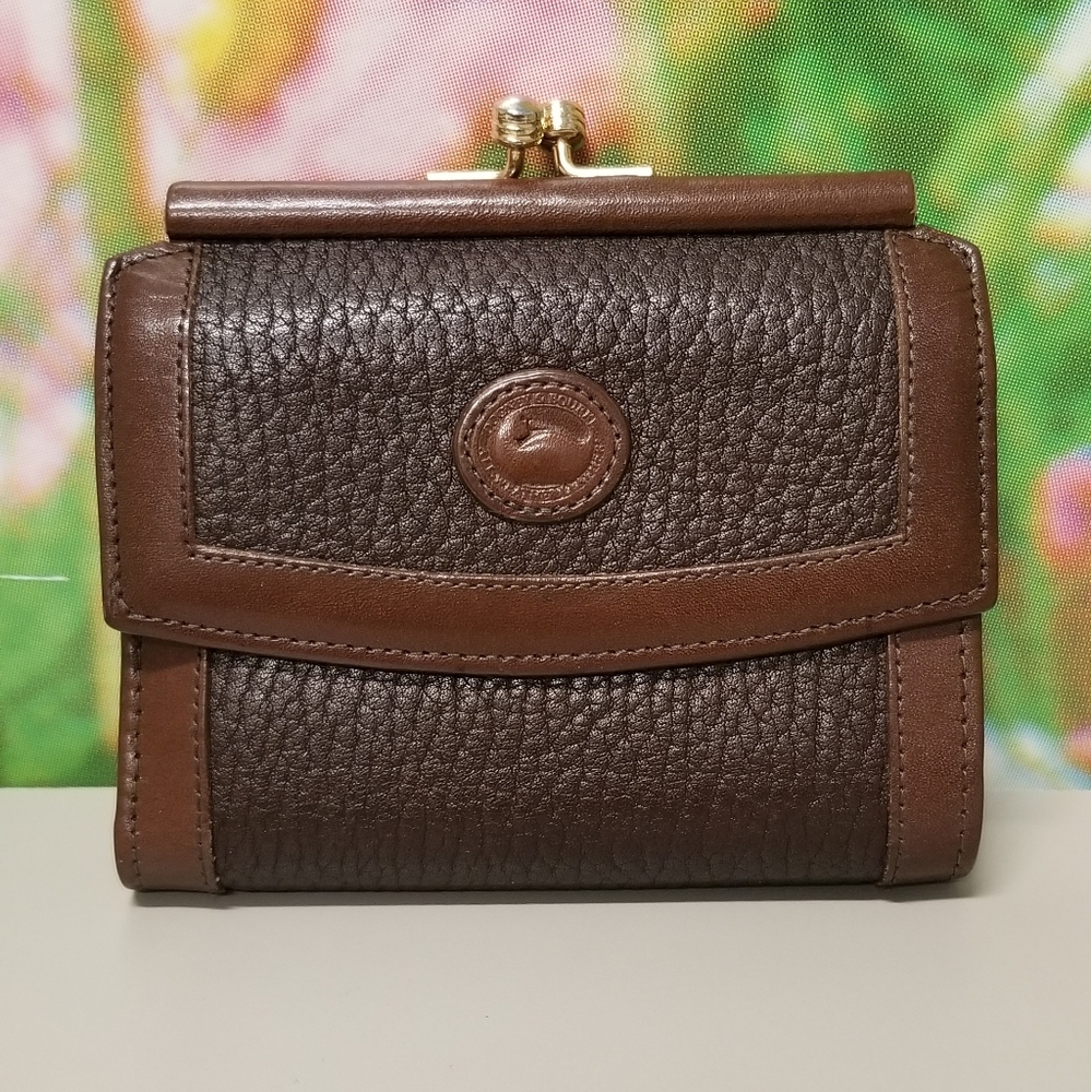 Dooney & Bourke Leather wallet